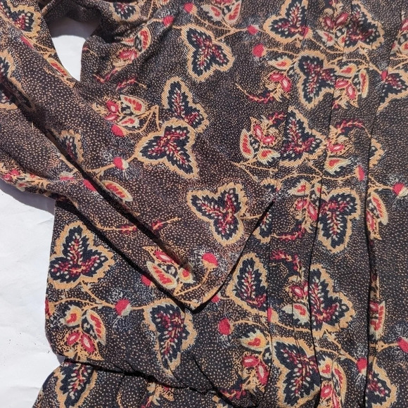 Vintage Petite Long Capped Sleeve (with shoulder pads) Black Dress - Size  8 - Picture 6 of 12